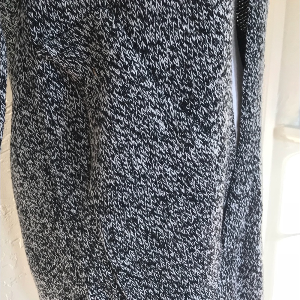 Marled black and grey sweater - Picture 4 of 7